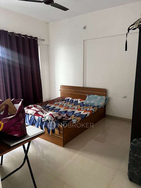 Shared Room for Female In 3 BHK  In Kalpataru Serenity In Manjri