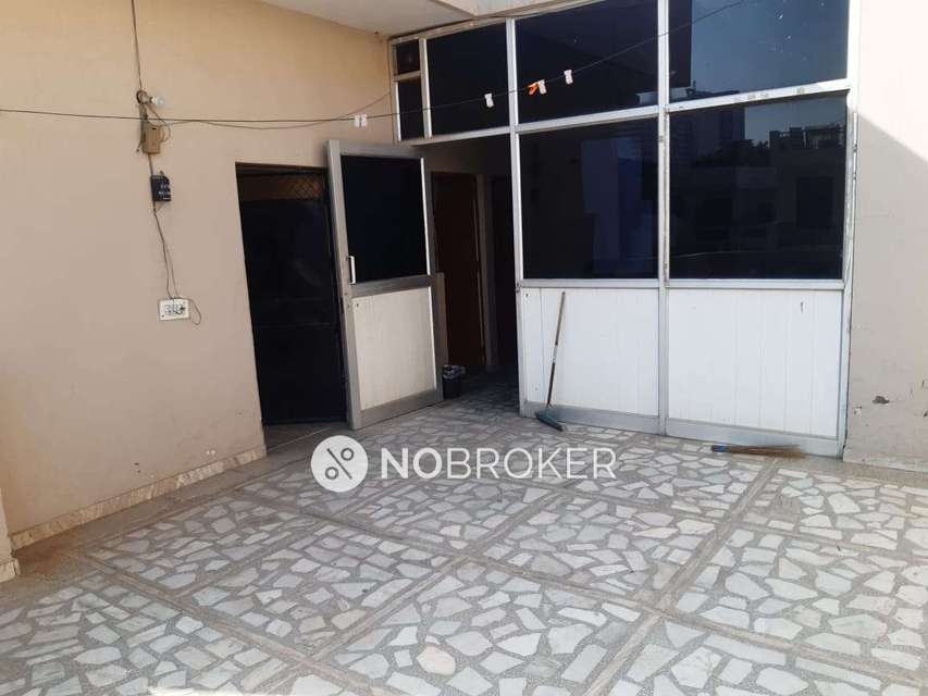 1 BHK Flat In Sb for Rent  In Sector 22b