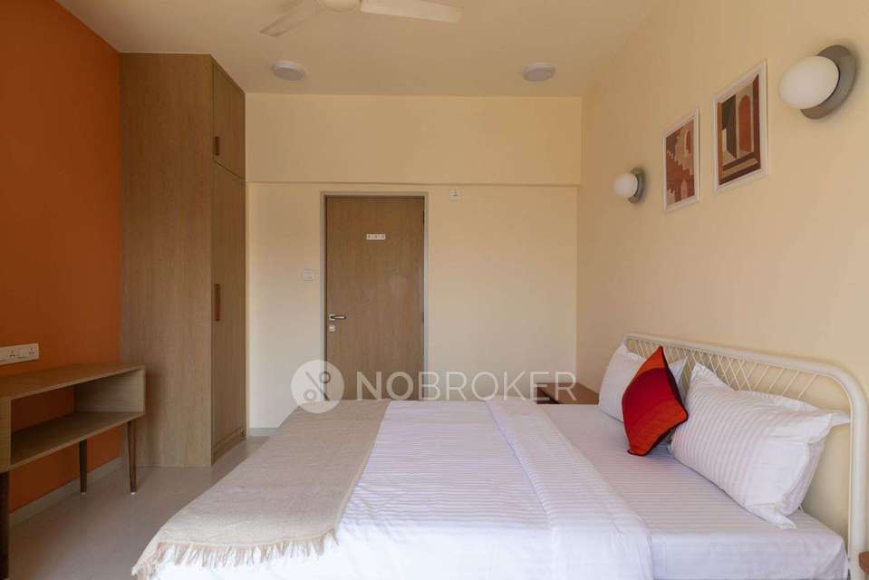 4+ BHK Flat In Kumar Sophrina for Rent  In Byculla East