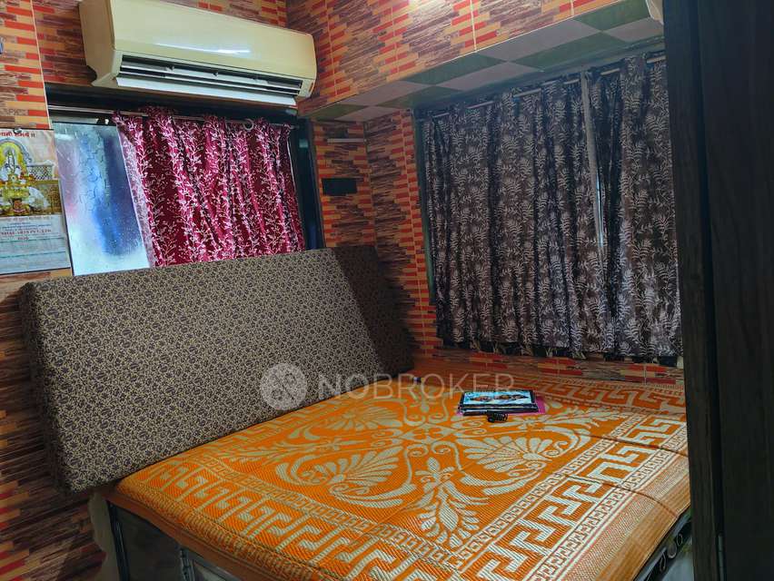 2 BHK Flat In Saidham Building, Khar East For Sale  In Khar East