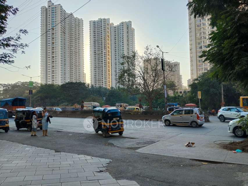 2 BHK Flat In Wadhwa Atmosphere Phase 1 For Sale  In Mulund West