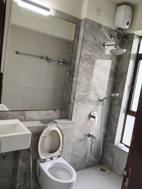 2 BHK Flat In Wadhwa Atmosphere Phase 1 For Sale  In Mulund West