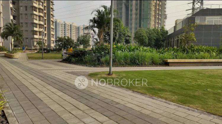 2 BHK Flat In Wadhwa Atmosphere Phase 1 For Sale  In Mulund West