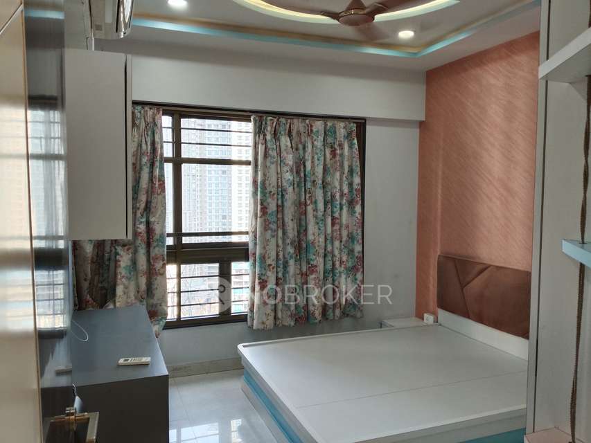 2 BHK Flat In Wadhwa Atmosphere Phase 1 For Sale  In Mulund West
