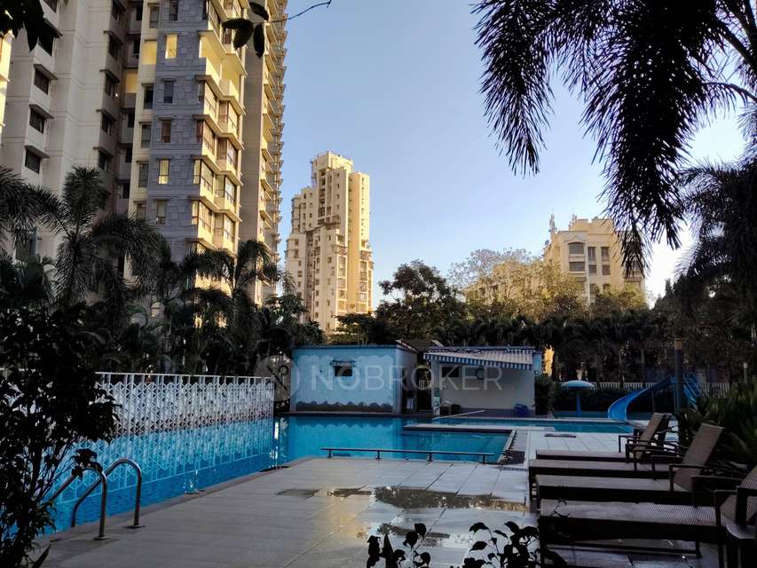 2 BHK Flat In Wadhwa Atmosphere Phase 1 For Sale  In Mulund West