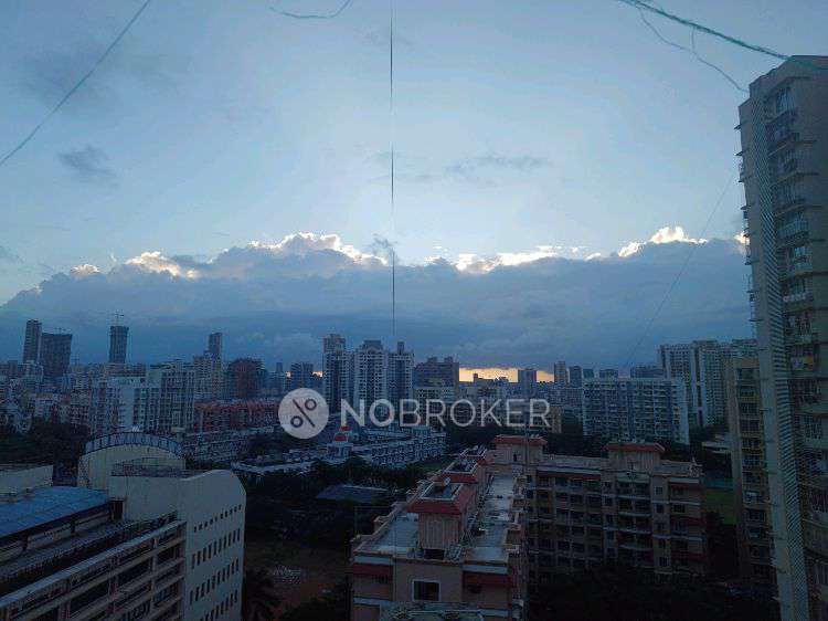 1 BHK Flat In Sra Dhanlaxmi For Sale  In  Kandivali West