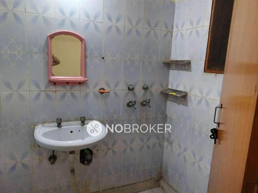 2 BHK Flat In Standalone Buildsing For Sale  In Malviya Nagar