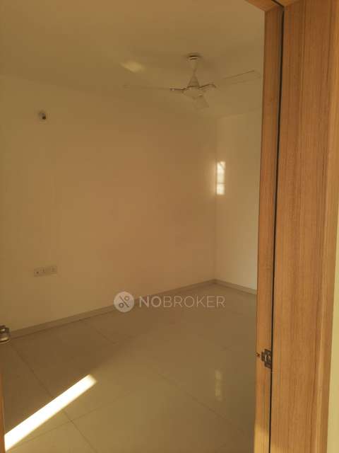 2 BHK Flat In Casa Abrigo, Hadapsar for Rent  In Hadapsar
