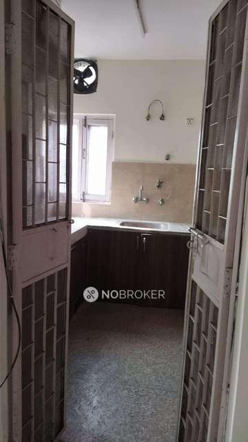 3 BHK Flat In Doctors Apartment For Sale  In Vasundhara Enclave, 