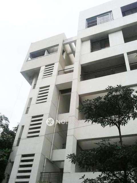 4 BHK Flat In Laxmi Sharad Apartment For Sale  In Shivajinagar