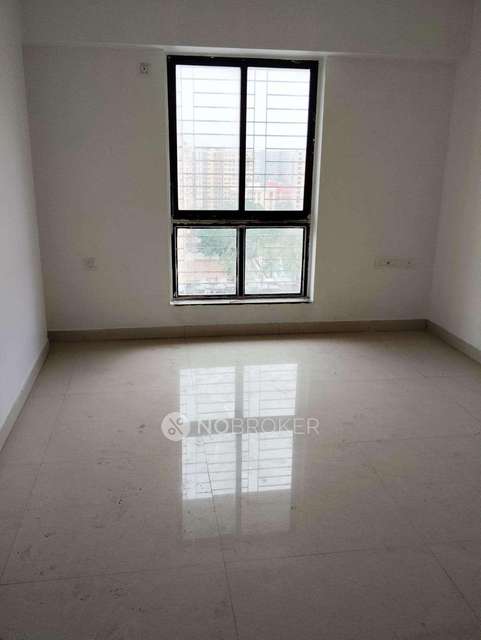 2 BHK Flat In Sunteck Mcgb Staff Gilbird Chsl For Sale  In Andheri West