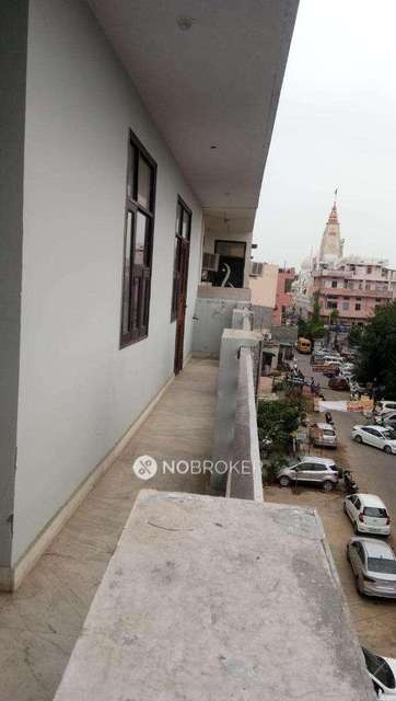 1 RK Flat In Standalone Building  For Sale  In Moti Nagar