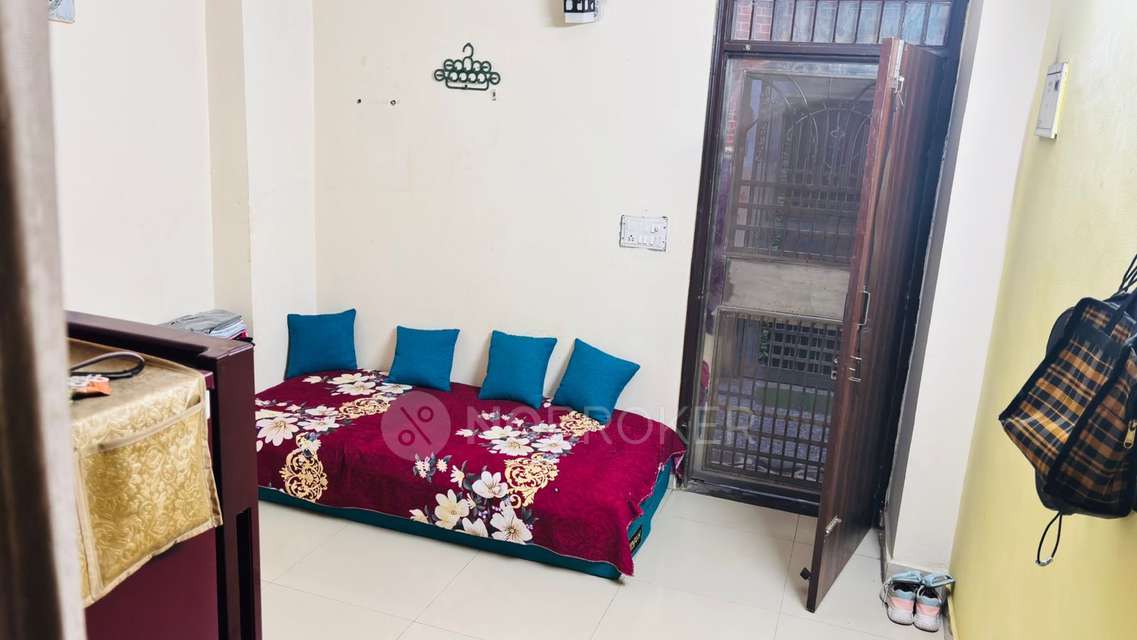 2 BHK Flat In Unique Homes, Sector 104 for Rent  In Sector 104