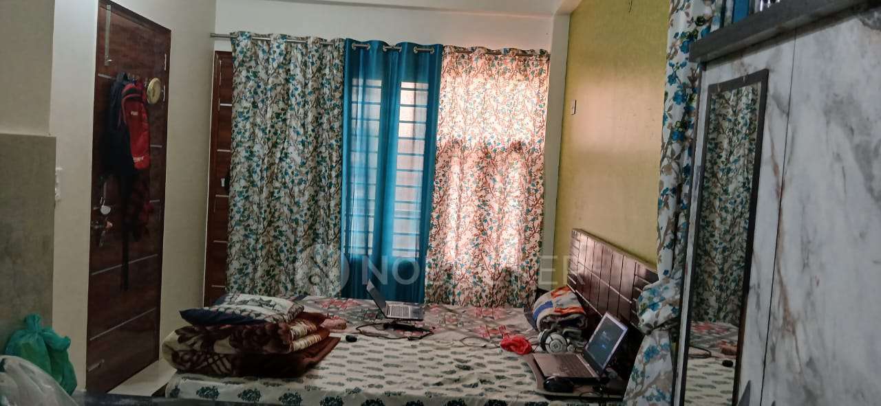 Shared Room for Female In 1 RK  In Sector Alpha Ii