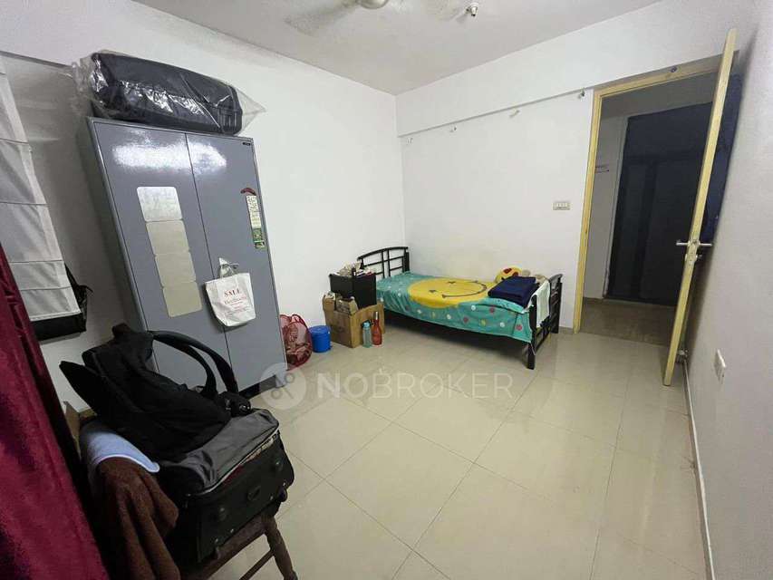 Single Room for Female In 3 BHK  In Mahindra Splendour In Bhandup West