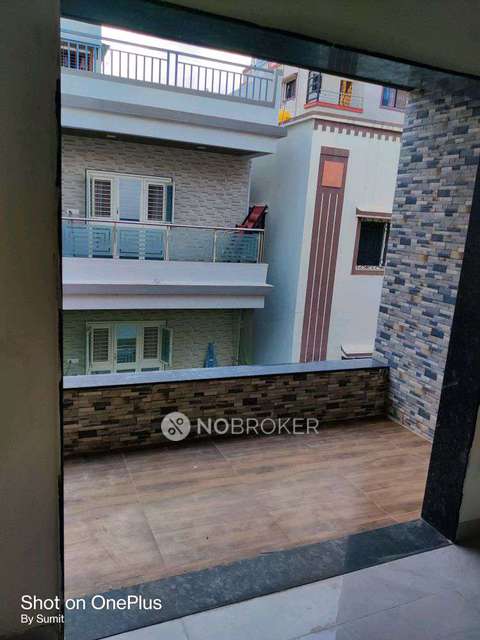 Single Room for Female In 2 BHK  In Sd In  Manjari Budruk