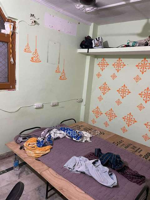 1 BHK Flat For Sale  In Laxmi Nagar