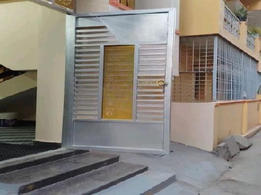 PG for Girls in Teachers Colony