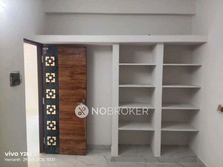 2 BHK Flat In Srika Homes, Thalambur For Sale  In Thazhambur