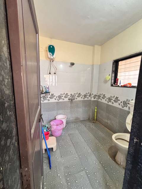 1 BHK Flat In Tupe Building for Rent  In Hdfc Bank Atm