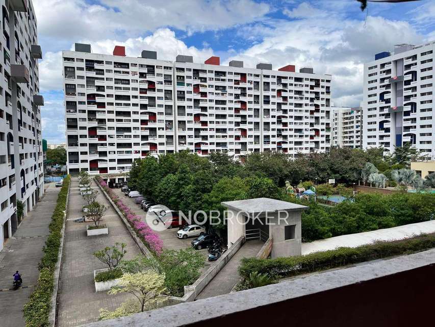 2 BHK Flat In Kumar Pebble Park for Rent  In Hadapsar