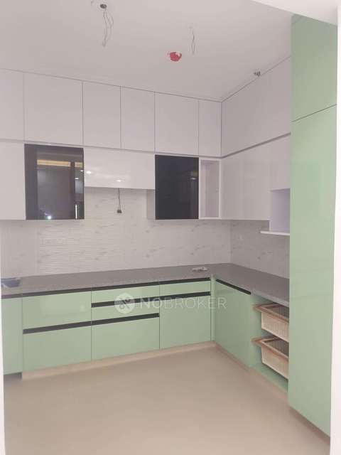 3 BHK Flat In Purvanchal Royal City For Sale  In Chi V