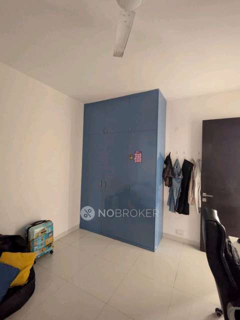 Single Room for Male In 3 BHK  In Northstar District 1 In Nanakramguda