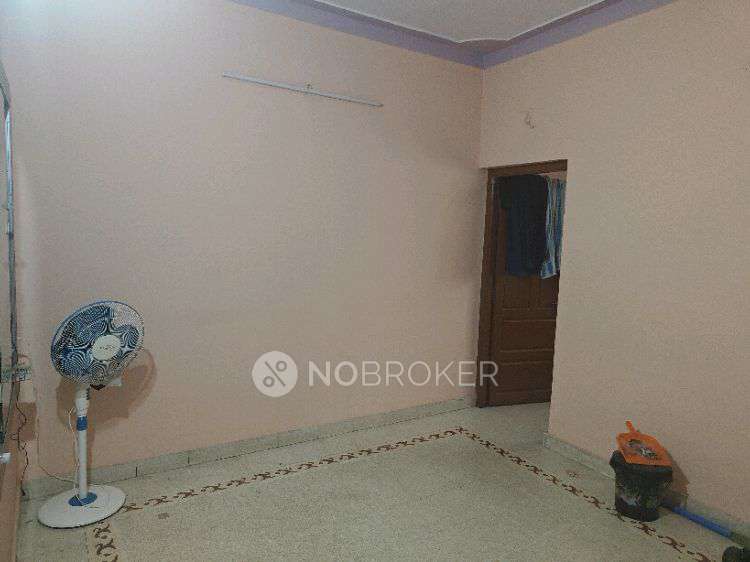 Single Room for Male In 1 BHK  In Yelahanka New Town