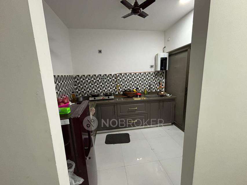 Shared Room for Male In 3 BHK  In Wadgaon Sheri 