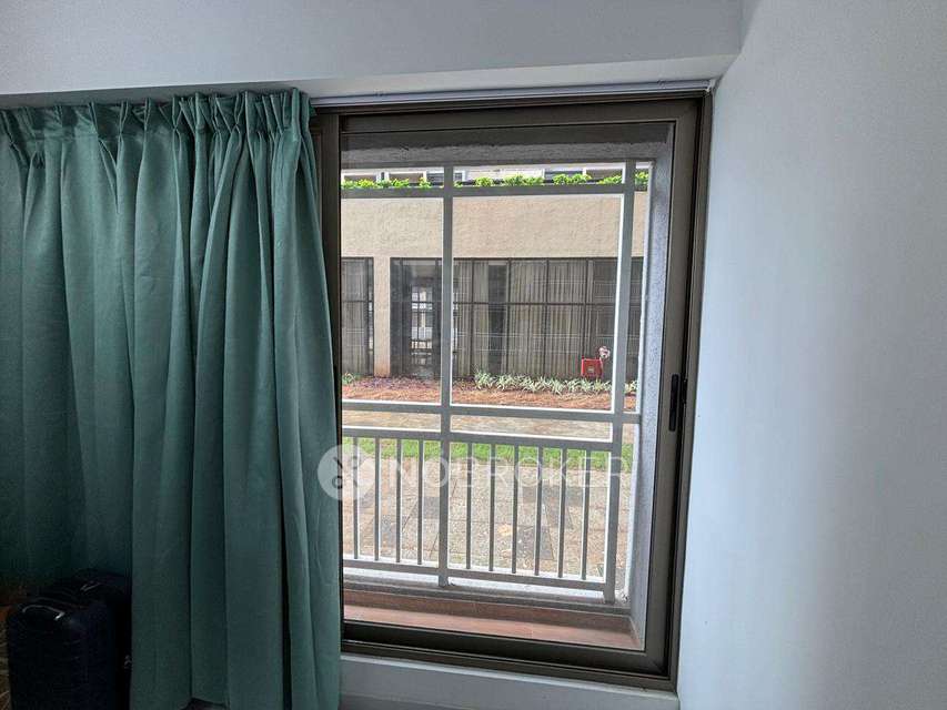 Shared Room for Male In 3 BHK  In Wadgaon Sheri 