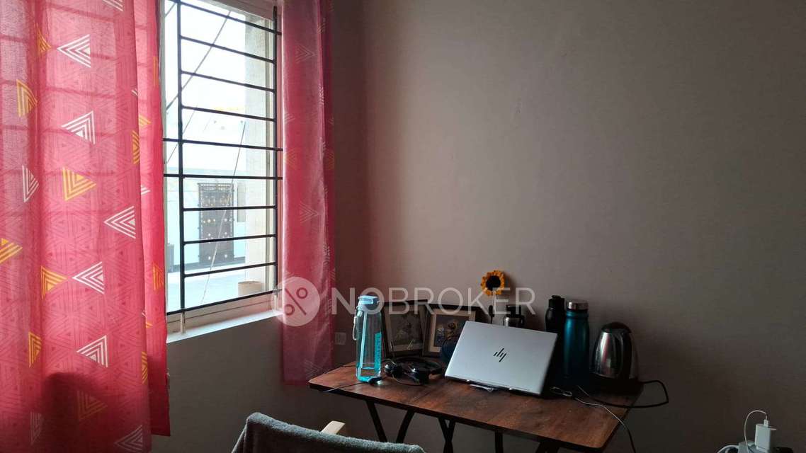 Single Room for Female In 2 BHK  In Shruti Enclave In Shruti Enclave