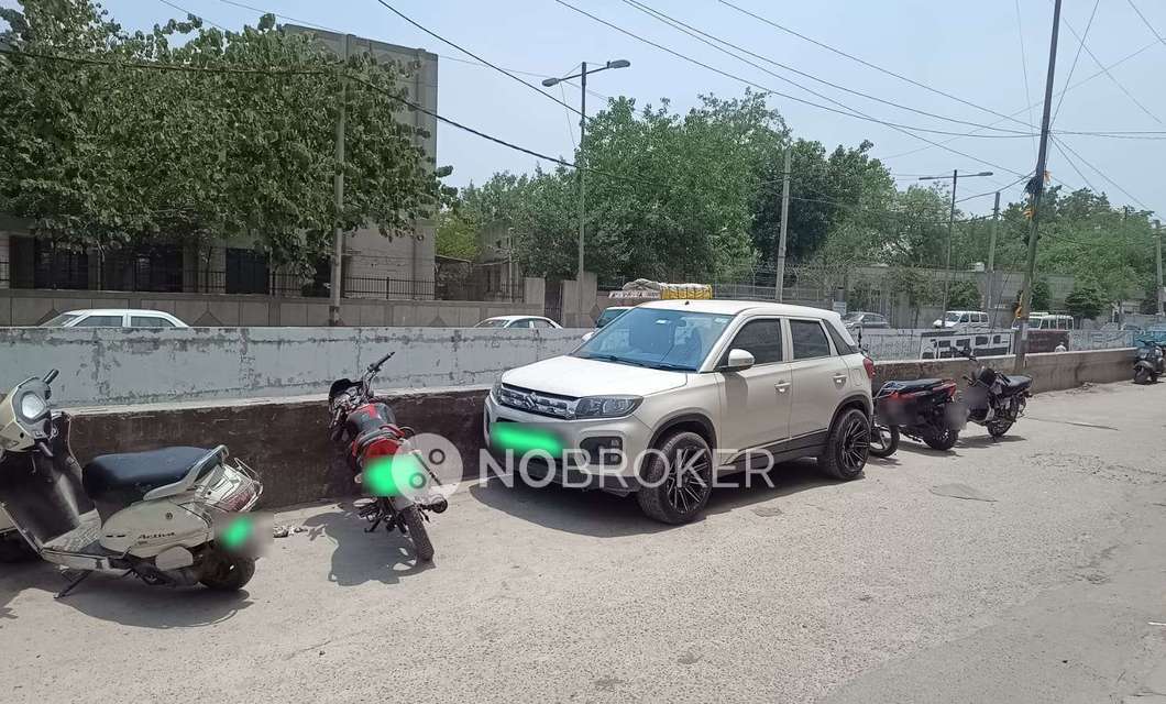 Godown/Warehouse in Rohini, Delhi for Rent 