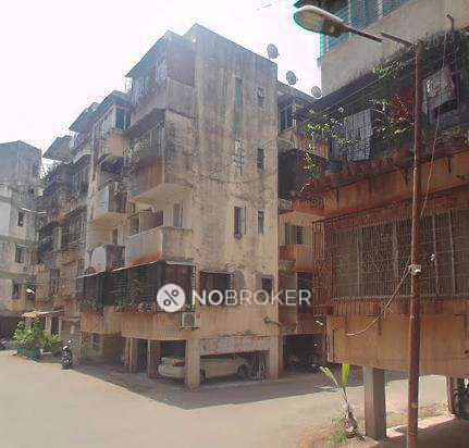 1 RK Flat In Standalone Building  for Rent  In Karvenagar 
