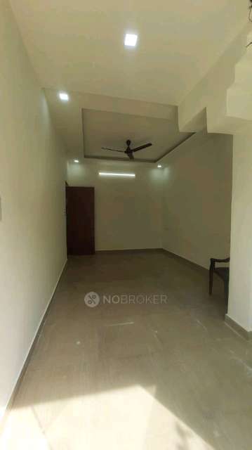 2 BHK Flat In Kanishka Apartments For Sale  In Shalimar Bagh