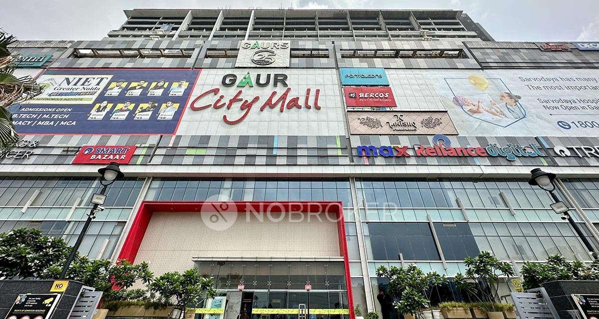 Commercial Property in Metro Station Delta 1, Greater Noida for Rent 