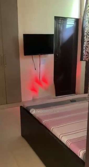 Shared Room for Female In 1 RK  In Apartment In Sector 55