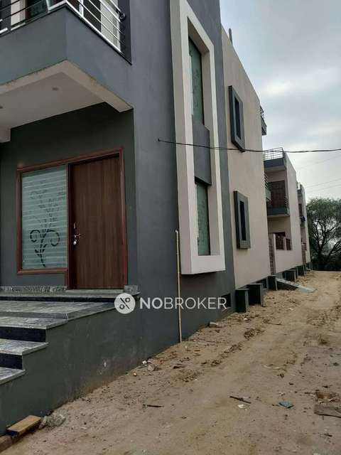 PG for Girls in Sector 95