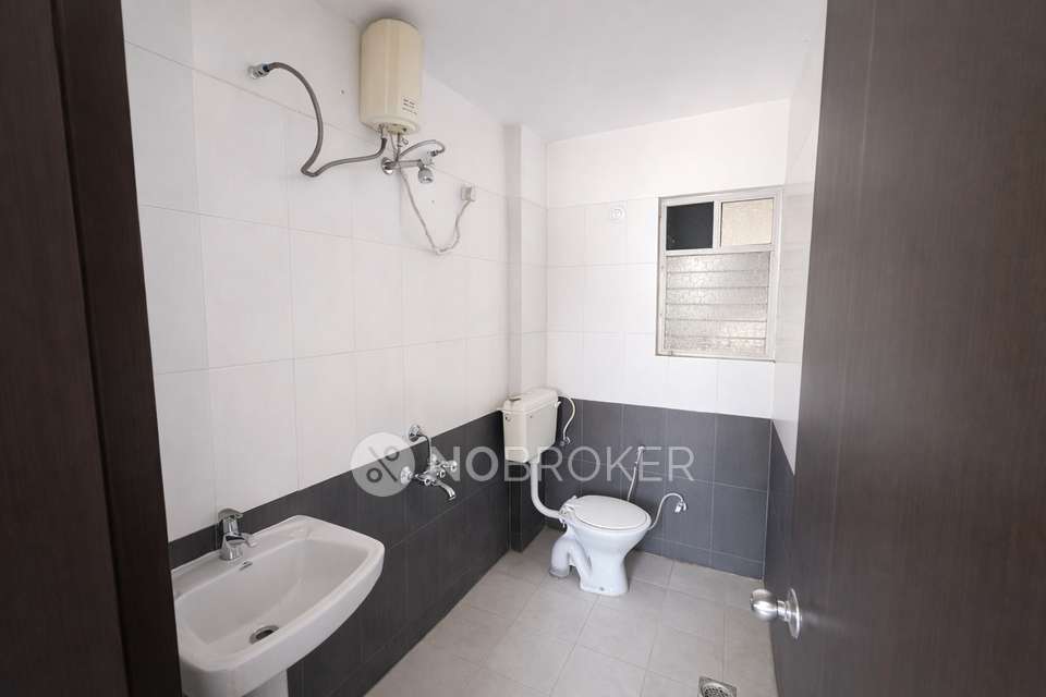 2 BHK Flat In Codename Hadapsar Homes for Rent  In Mantra Majestica Apartment