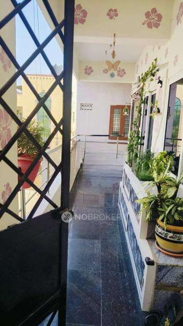 2 BHK Flat In Bharathi Mallesh for Rent  In Gachibowli