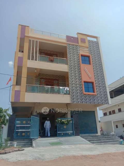 PG for Girls in Abdullahpurmet