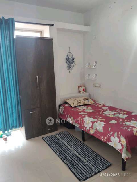 Shared Room for Female In 3 BHK  In Venkatesh Park In Sutarwadi, Pashan
