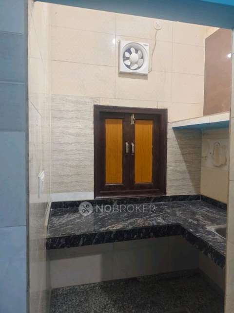 1 RK House for Rent  In Madanpur Khadar