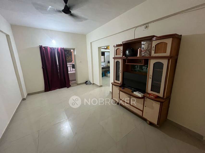 1 BHK Flat In Madhusudan Heights for Rent  In Manjri Bk