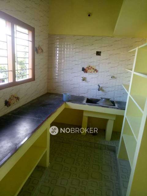 Shared Room for Female In 1 RK  In Maraimalai Nagar