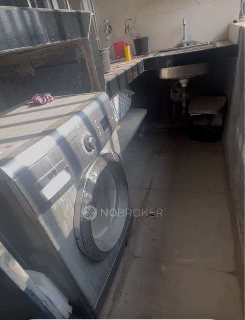 2 BHK Flat In Florida River Bank for Rent  In Mundhwa