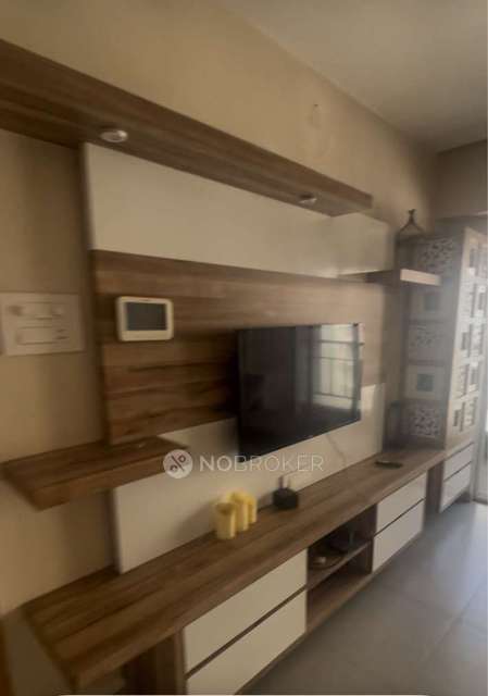 2 BHK Flat In Florida River Bank for Rent  In Mundhwa