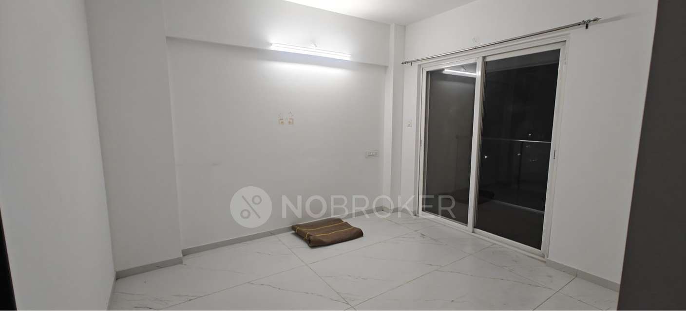 2 BHK Flat In Pawar Riseonic for Rent  In Magarpatta