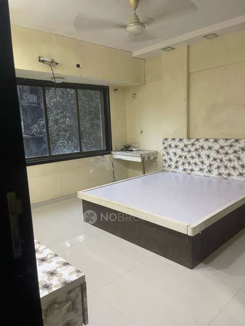 1 BHK Flat In Nikhil Apartment Chs for Rent  In Kandivali East