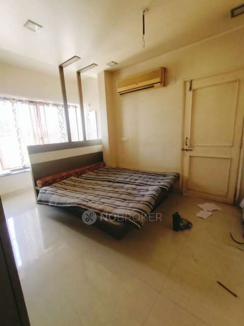 1 BHK Flat In Peshwa Building for Rent  In Saras Baug