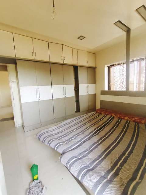 1 BHK Flat In Peshwa Building for Rent  In Saras Baug